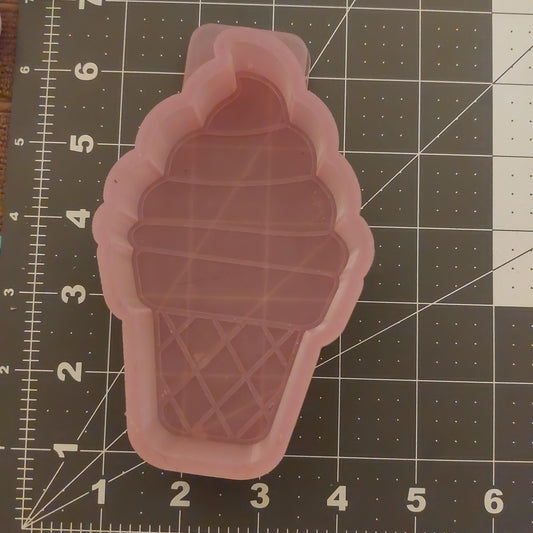 Ice Cream Cone Mold (B10)